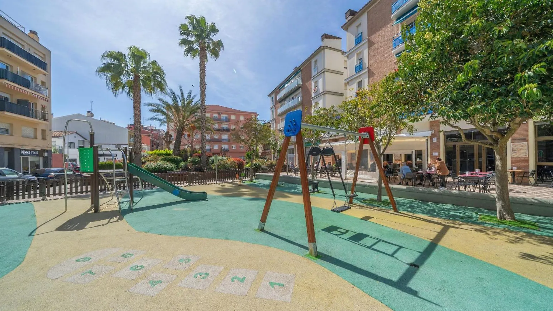 Homeholidaysrentals Sampai - Costa Barcelona 皮内达德马尔 公寓