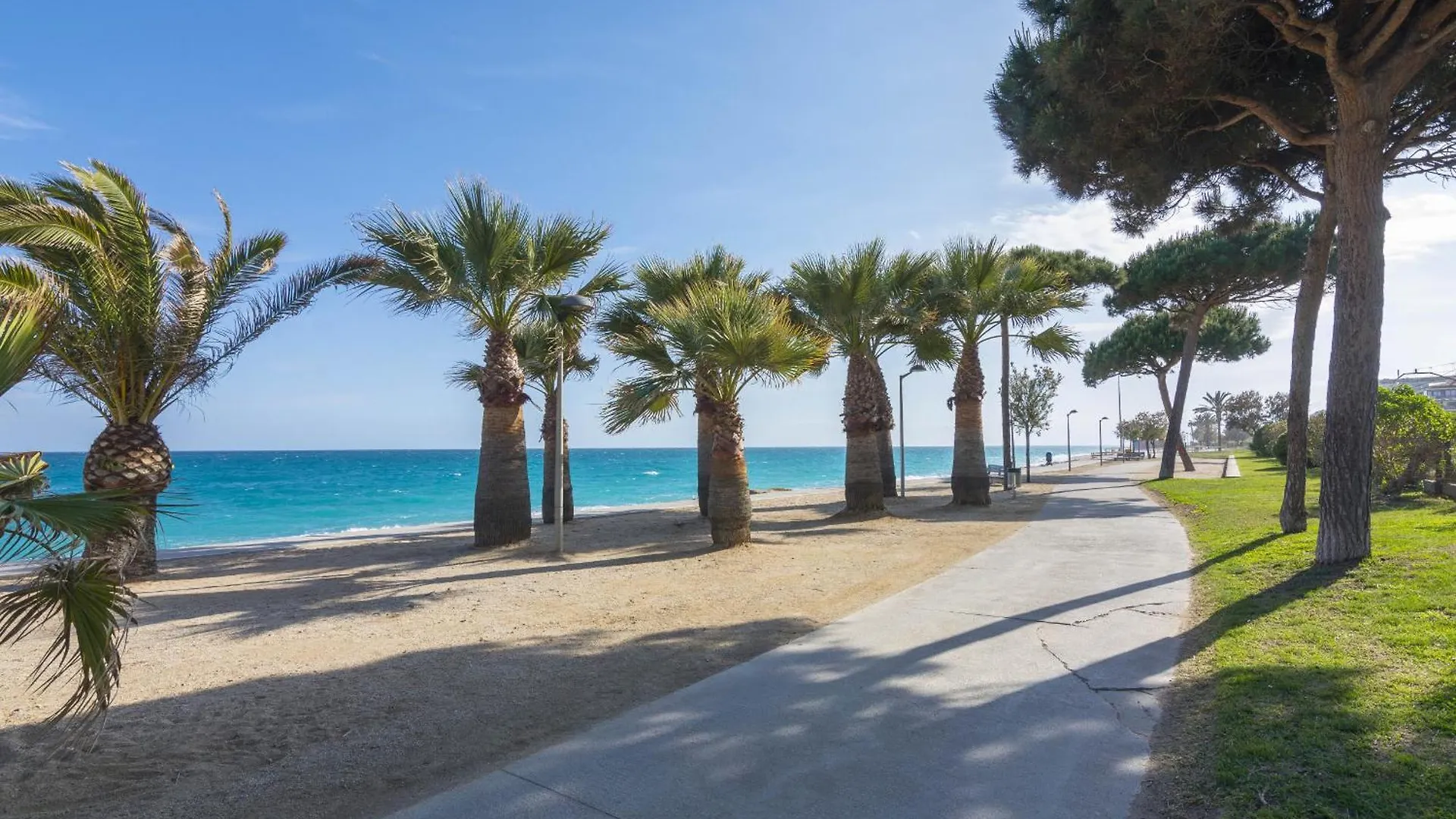 Homeholidaysrentals Sampai - Costa Barcelona 皮内达德马尔 0*,