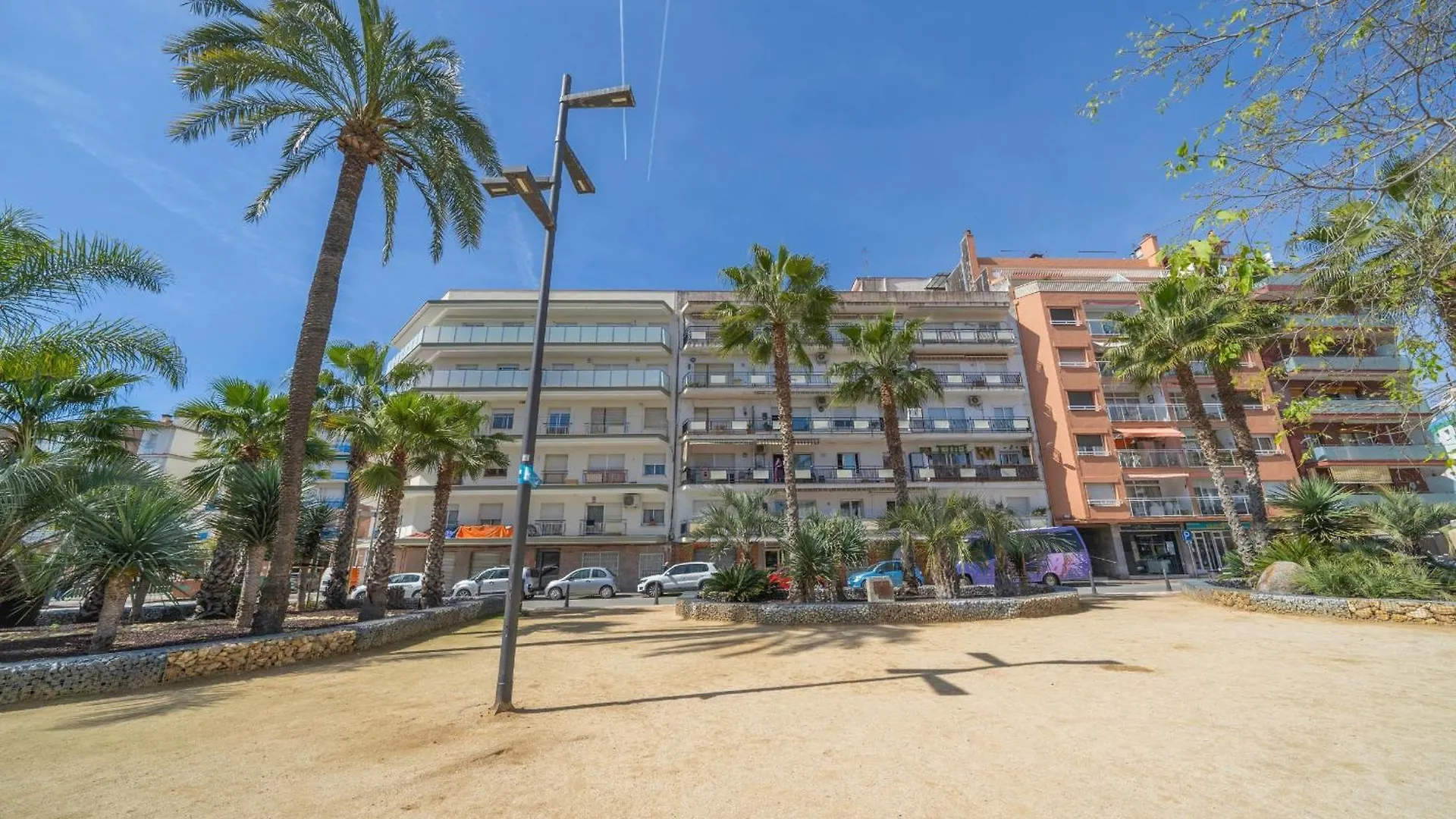 Homeholidaysrentals Sampai - Costa Barcelona 皮内达德马尔 公寓